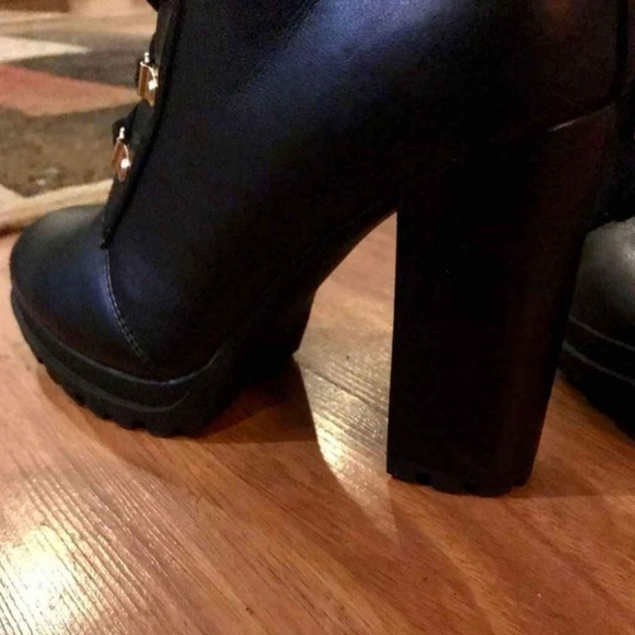 Knee High High Heeled Combat Boots - Picture 4 of 5